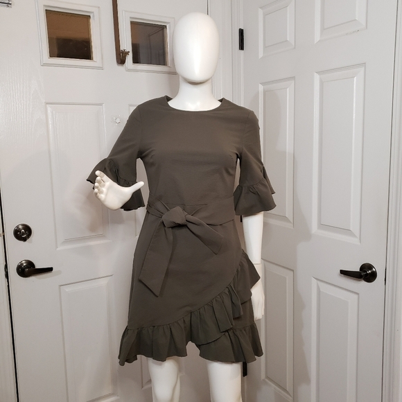 1.STATE Seersucker Dress size 0 - Picture 4 of 10